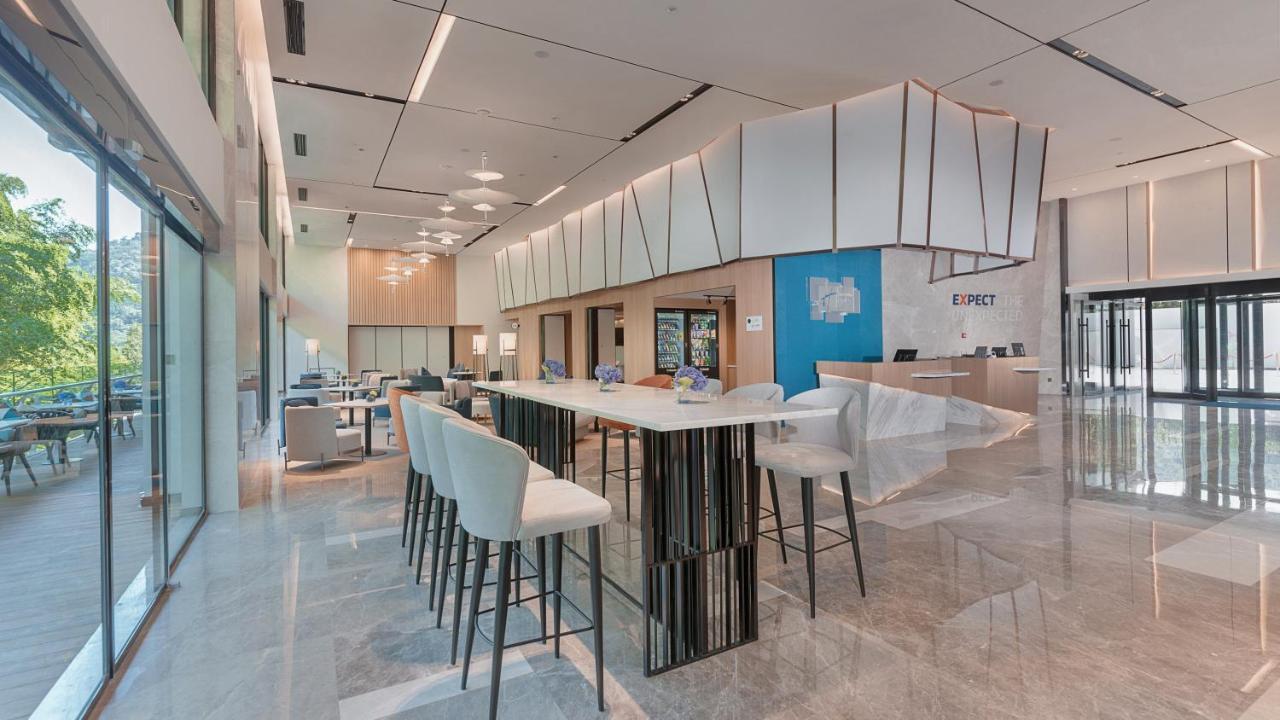 Holiday Inn Express Qiliping By Ihg Emeishan Exterior photo